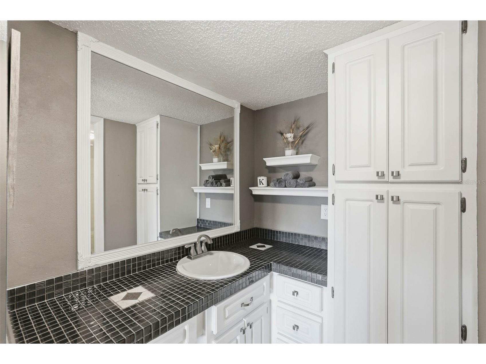 1060 Pinellas Bayway S #204 Tierra Verde FL 33715 TB8506813 image29