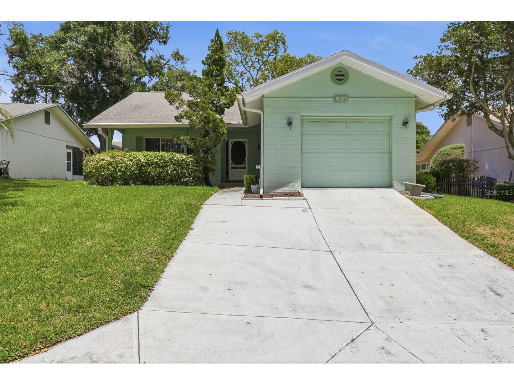 10600 Salamanca Drive Port Richey FL 34668 TB8511408 image1