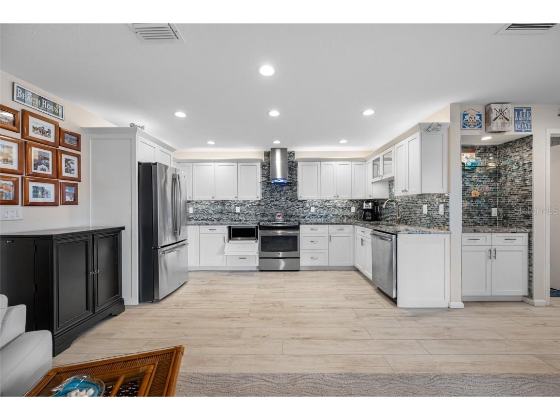 10600 Village Drive #201 Seminole FL 33772 TB8414676 image3