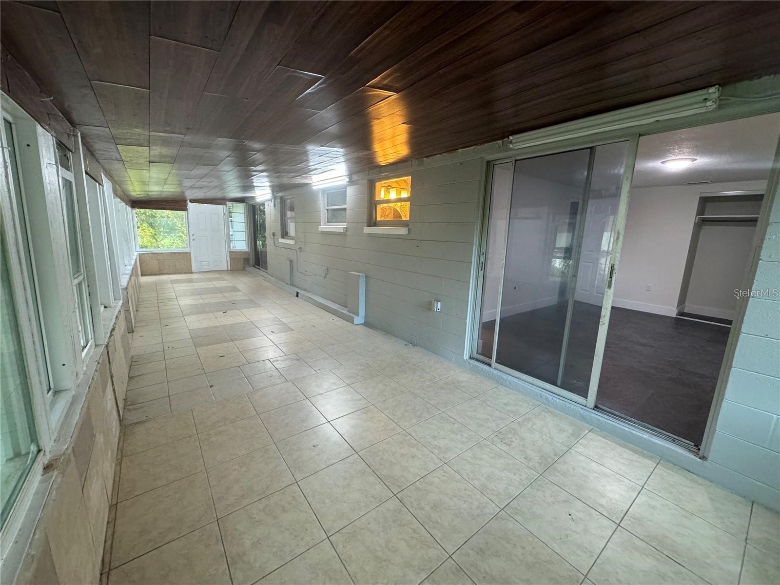 10601 N 52nd Street Temple Terrace FL 33617 TB8505239 image8