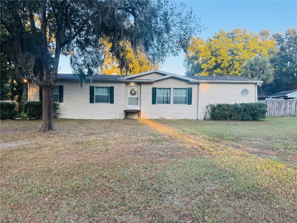 10603 Skewlee Gardens Drive Thonotosassa FL 33592 TB8448907 image1