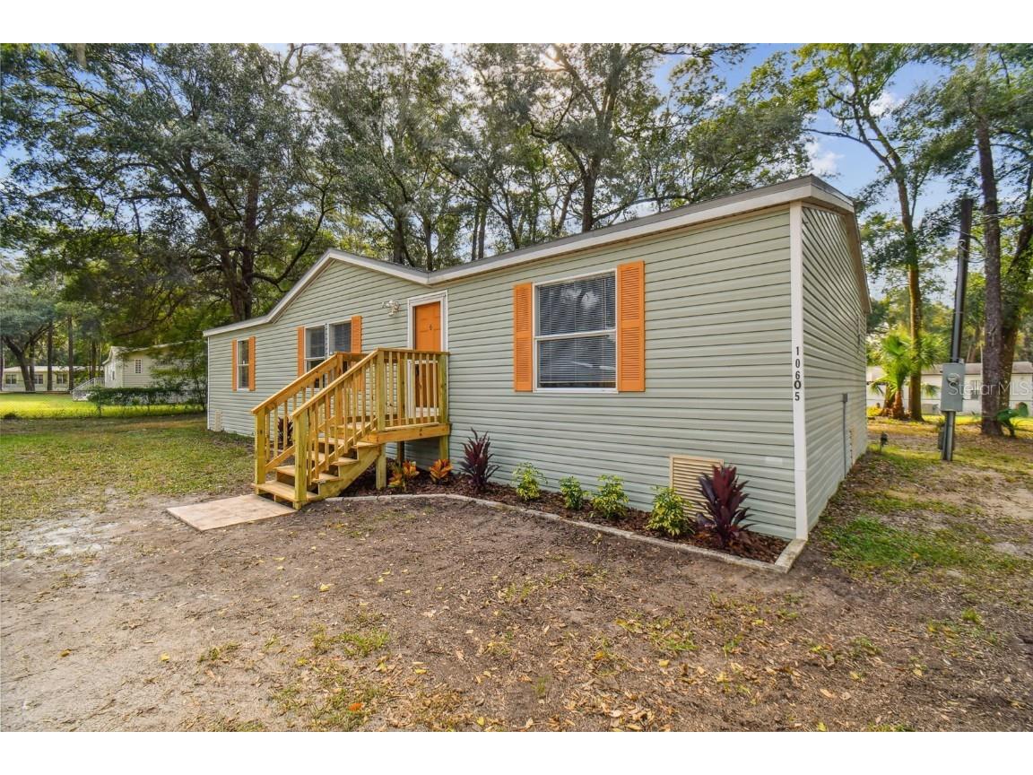 10605 Magnolia Drive Thonotosassa FL 33592 T3483639 image1