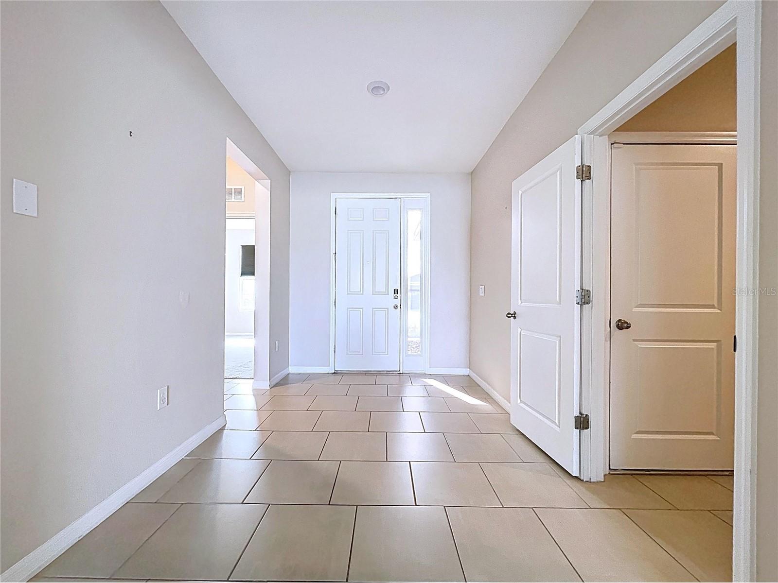 10609 Laxer Cay Loop San Antonio FL 33576 - RENTENTION POND WITH FOUNTAIN TB8463848 image13