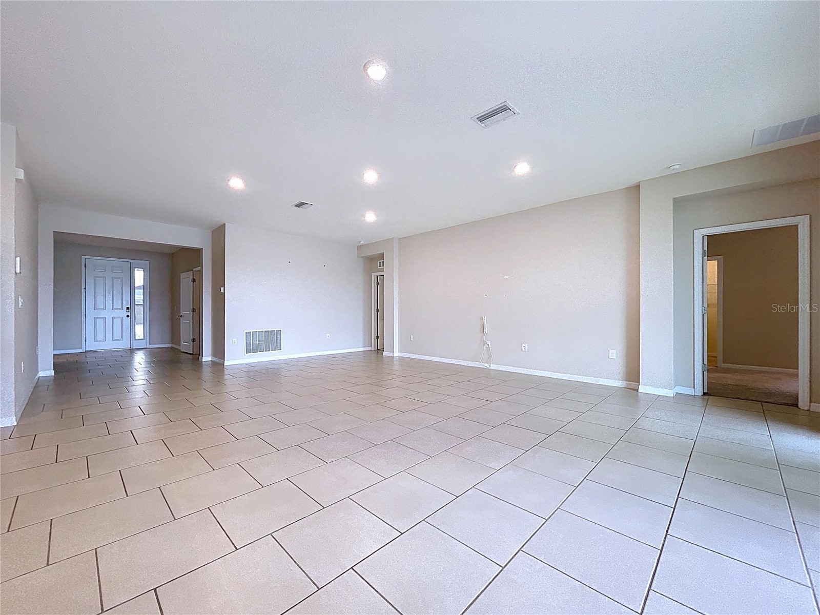 10609 Laxer Cay Loop San Antonio FL 33576 - RENTENTION POND WITH FOUNTAIN TB8463848 image18