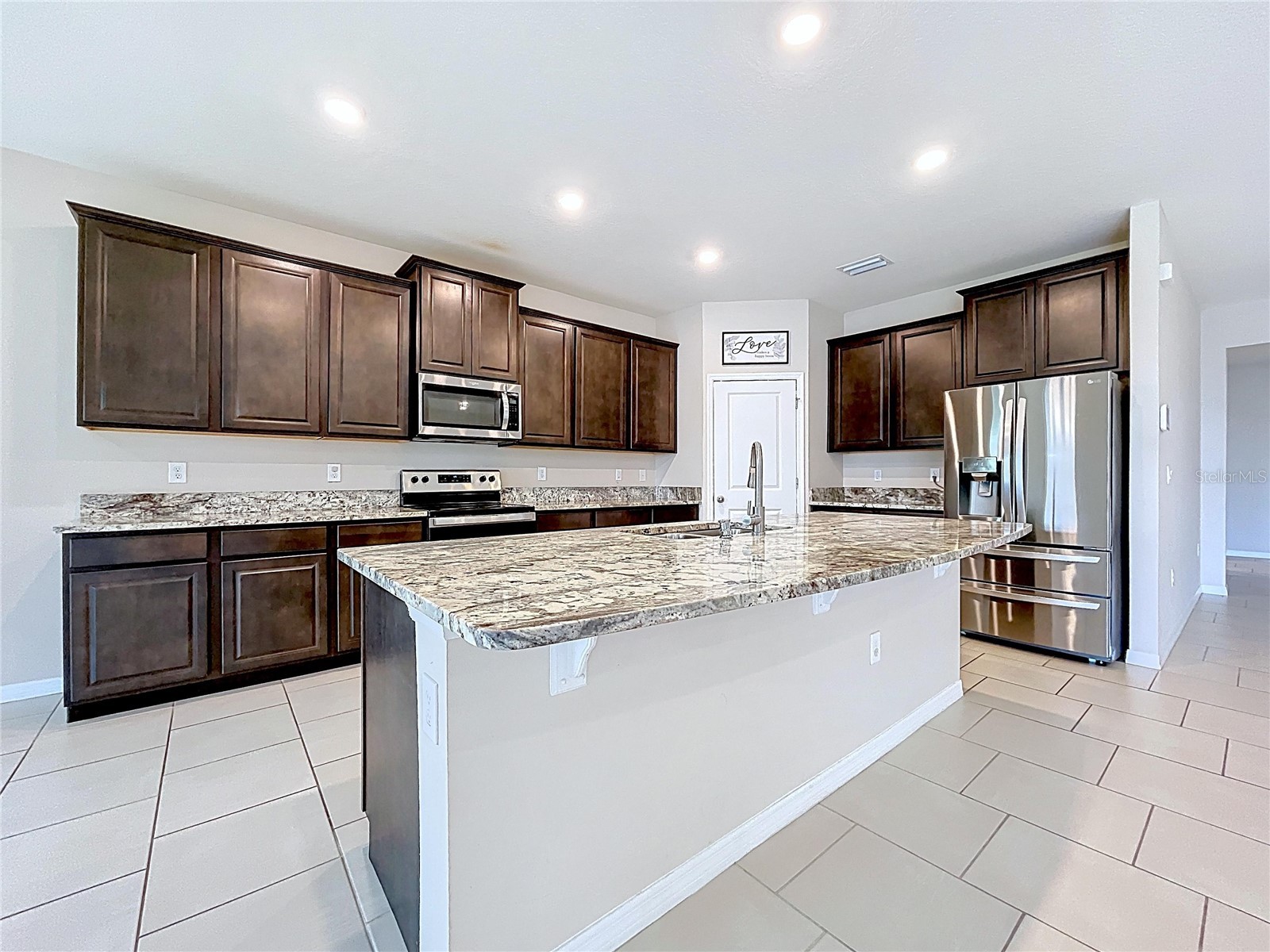 10609 Laxer Cay Loop San Antonio FL 33576 - RENTENTION POND WITH FOUNTAIN TB8463848 image24