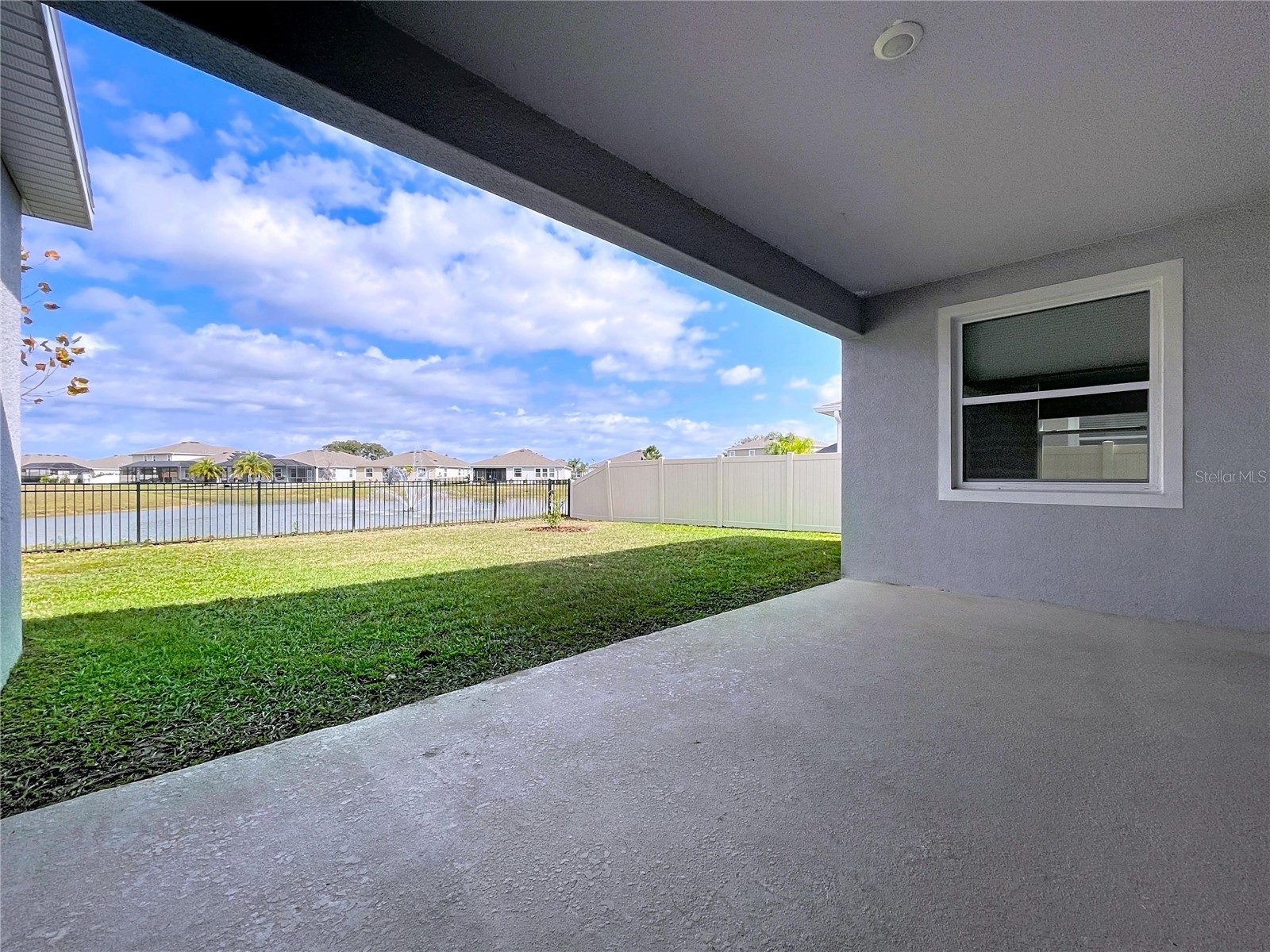 10609 Laxer Cay Loop San Antonio FL 33576 - RENTENTION POND WITH FOUNTAIN TB8463848 image35