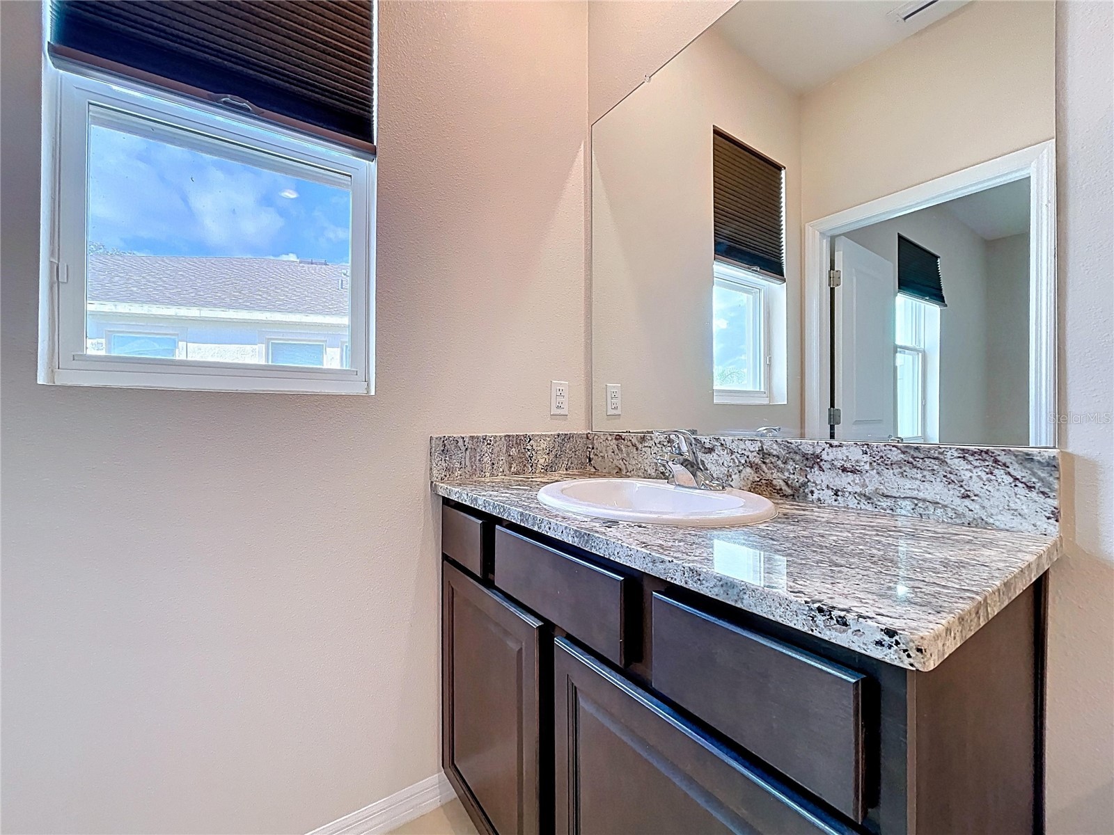 10609 Laxer Cay Loop San Antonio FL 33576 - RENTENTION POND WITH FOUNTAIN TB8463848 image52