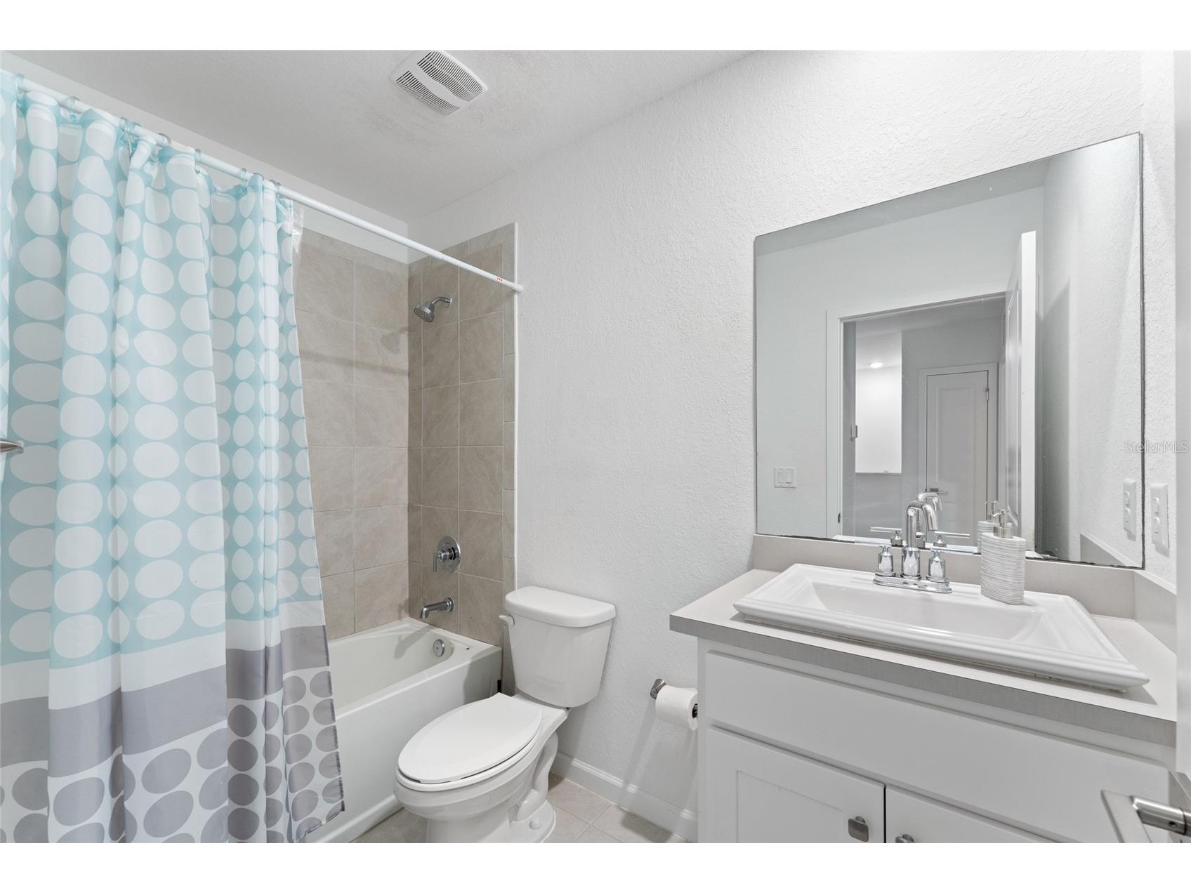 1061 NW 208th Terrace Miami FL 33169 OM718032 image15
