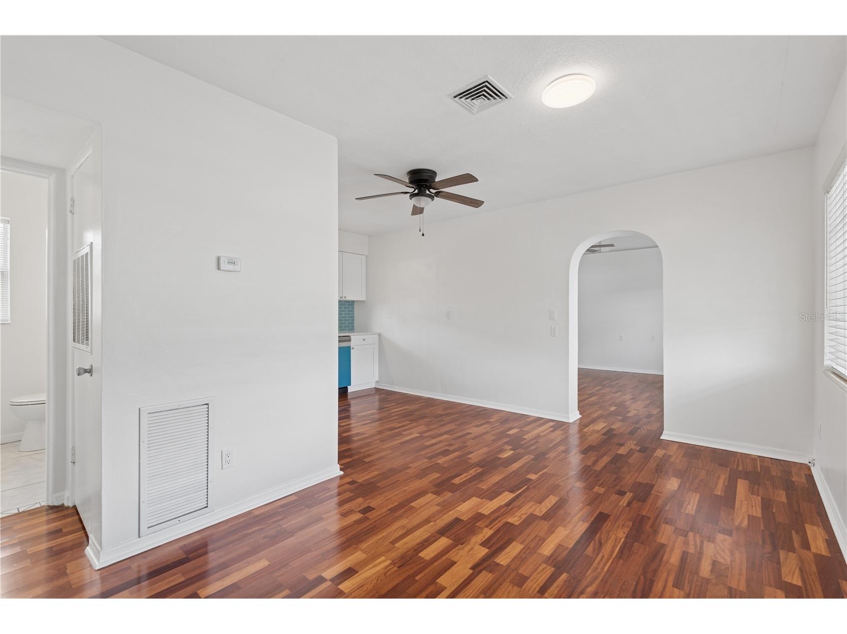 10610 98th Terrace Seminole FL 33772 TB8496056 image4