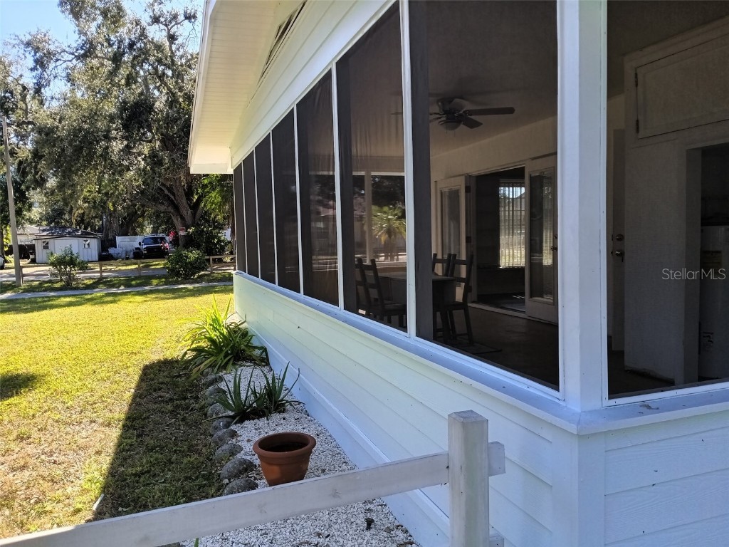 10611 Dixon Drive Seminole FL 33772 TB8456863 image12