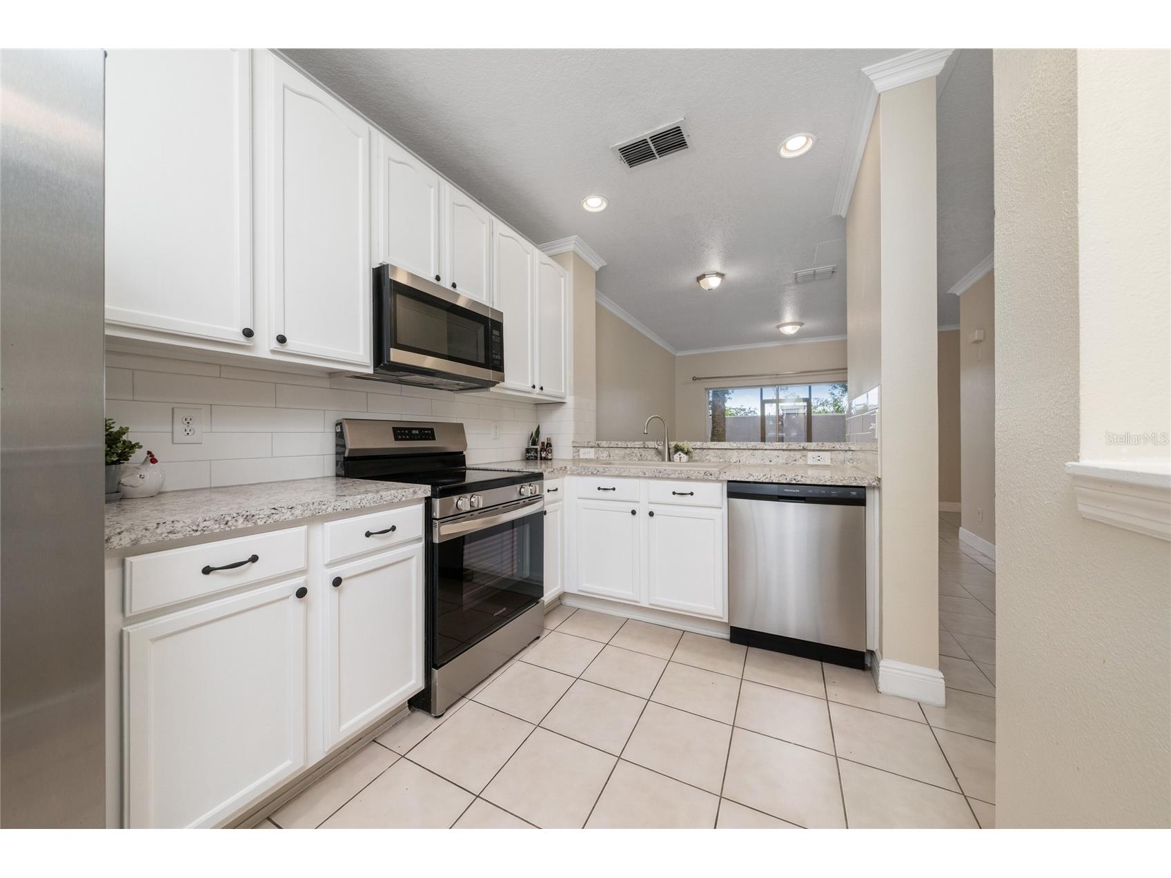 10612 Savannah Wood Drive #86 Orlando FL 32832 O6420650 image8