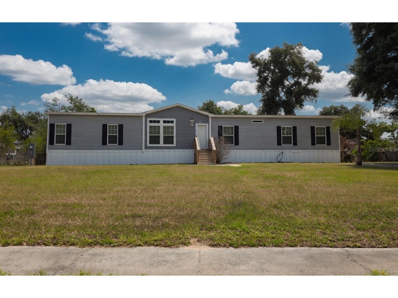 10617 Skewlee Gardens Drive Thonotosassa FL 33592 TB8512285 image1