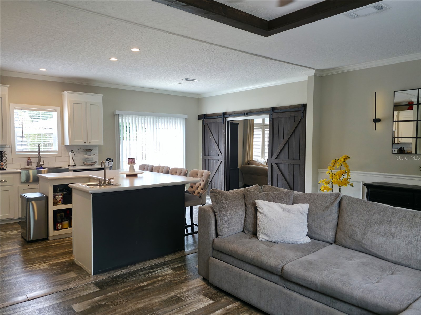 10617 Skewlee Gardens Drive Thonotosassa FL 33592 TB8512285 image3