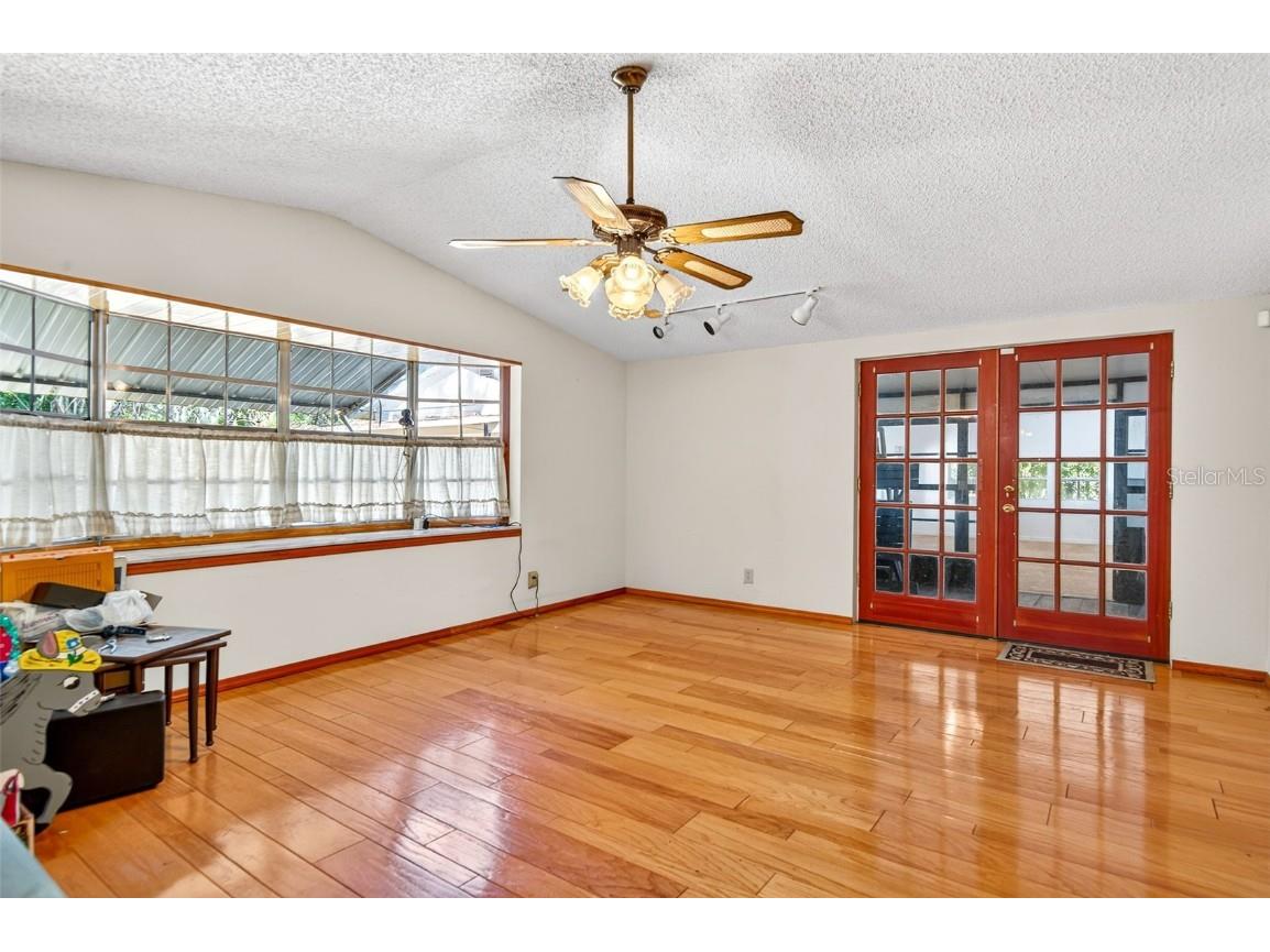 10618 Skewlee Gardens Drive Thonotosassa FL 33592 TB8440637 image34