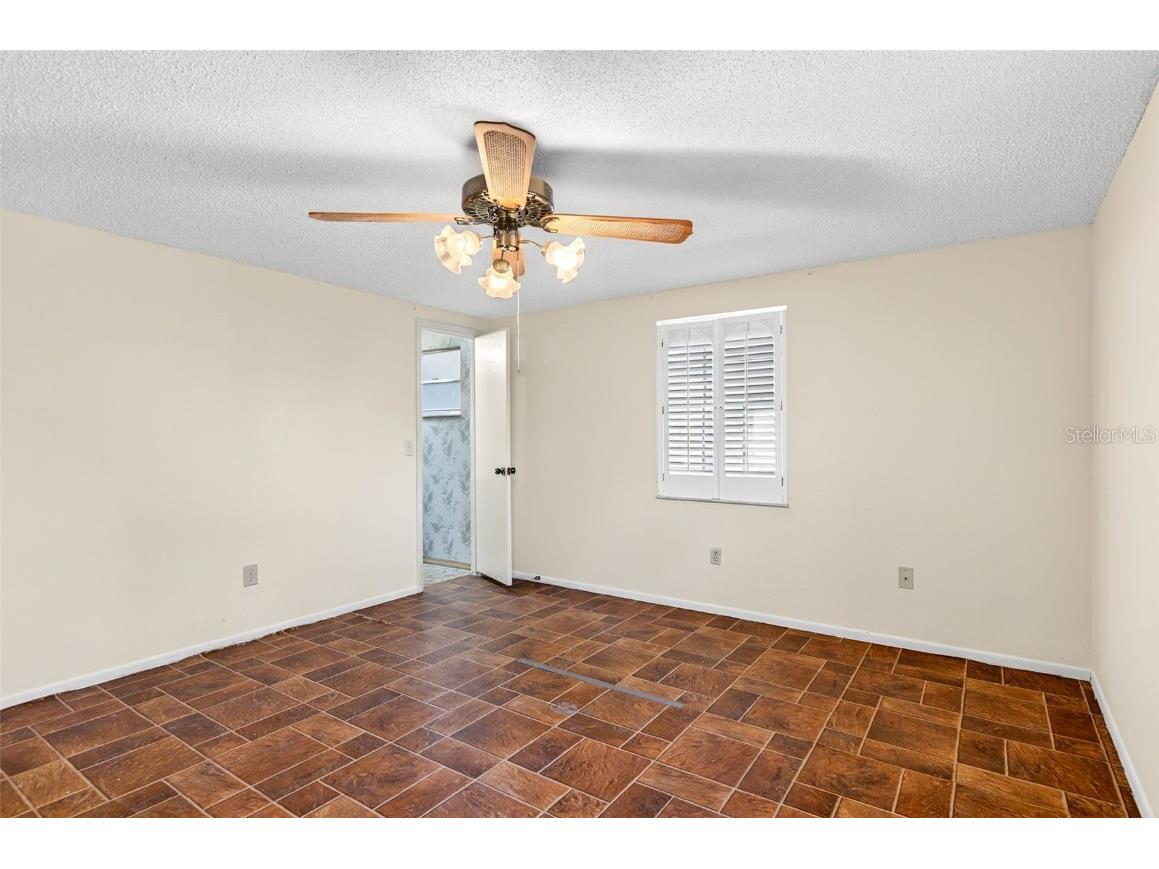 10618 Skewlee Gardens Drive Thonotosassa FL 33592 TB8440637 image38