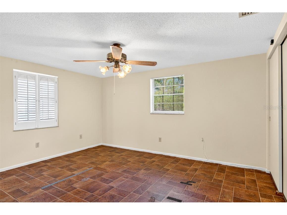 10618 Skewlee Gardens Drive Thonotosassa FL 33592 TB8440637 image40