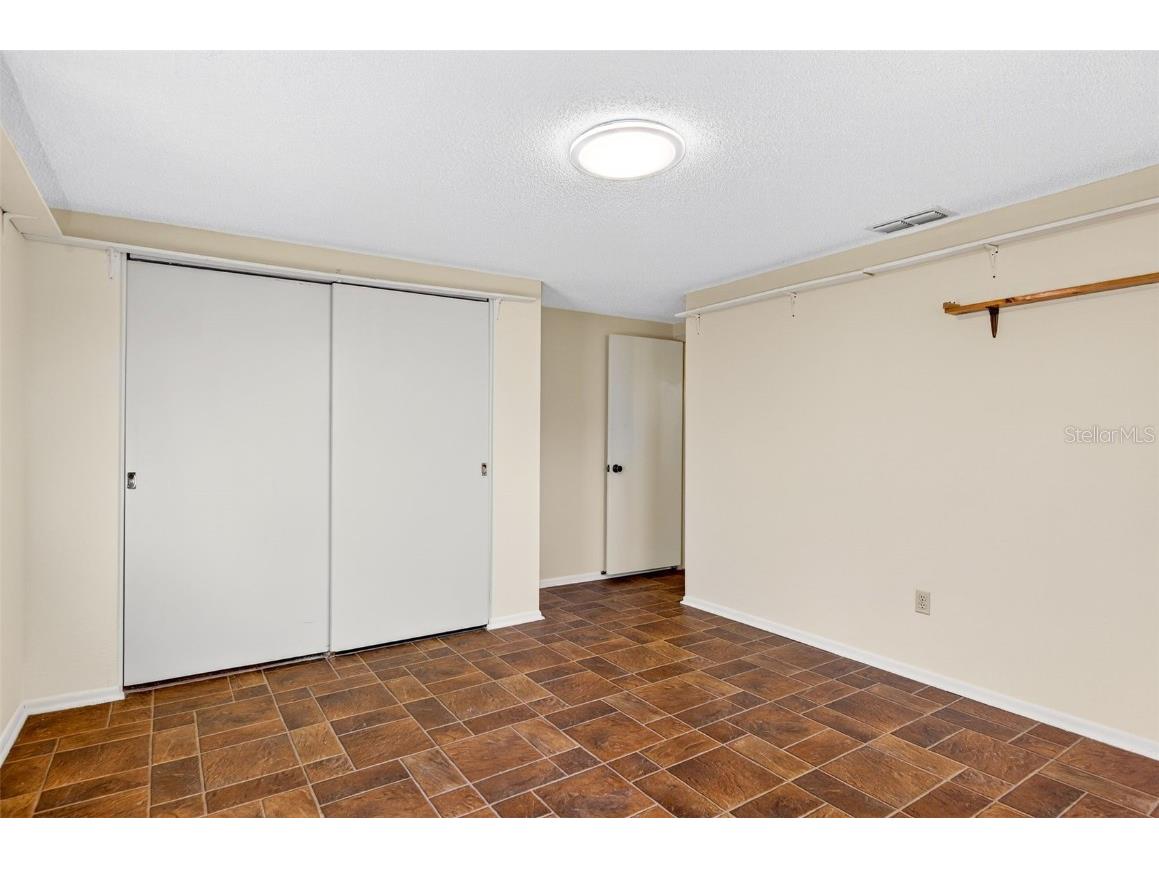 10618 Skewlee Gardens Drive Thonotosassa FL 33592 TB8440637 image42