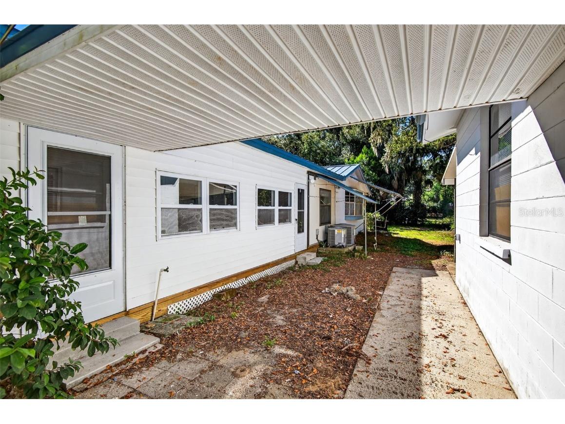 10618 Skewlee Gardens Drive Thonotosassa FL 33592 TB8440637 image50