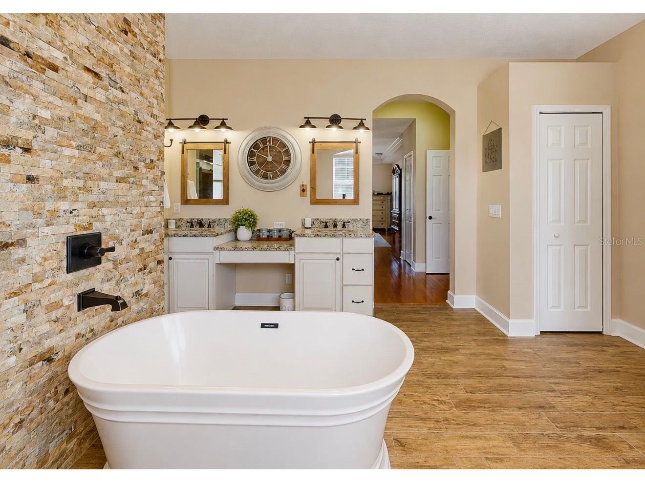 10619 Lithia Estates Drive Lithia FL 33547 TB8515659 image34