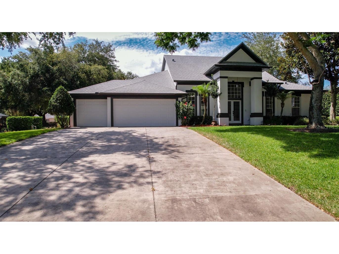 10619 Spring Lake Drive Clermont FL 34711 - LAKE MINNEOLA / CLERMONT CHAIN G5083230 image1