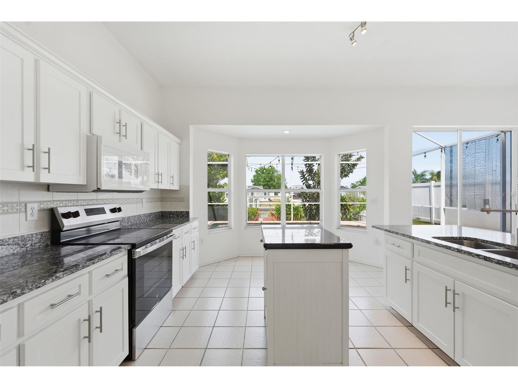 10621 Hatteras Drive Tampa FL 33615 TB8503092 image17