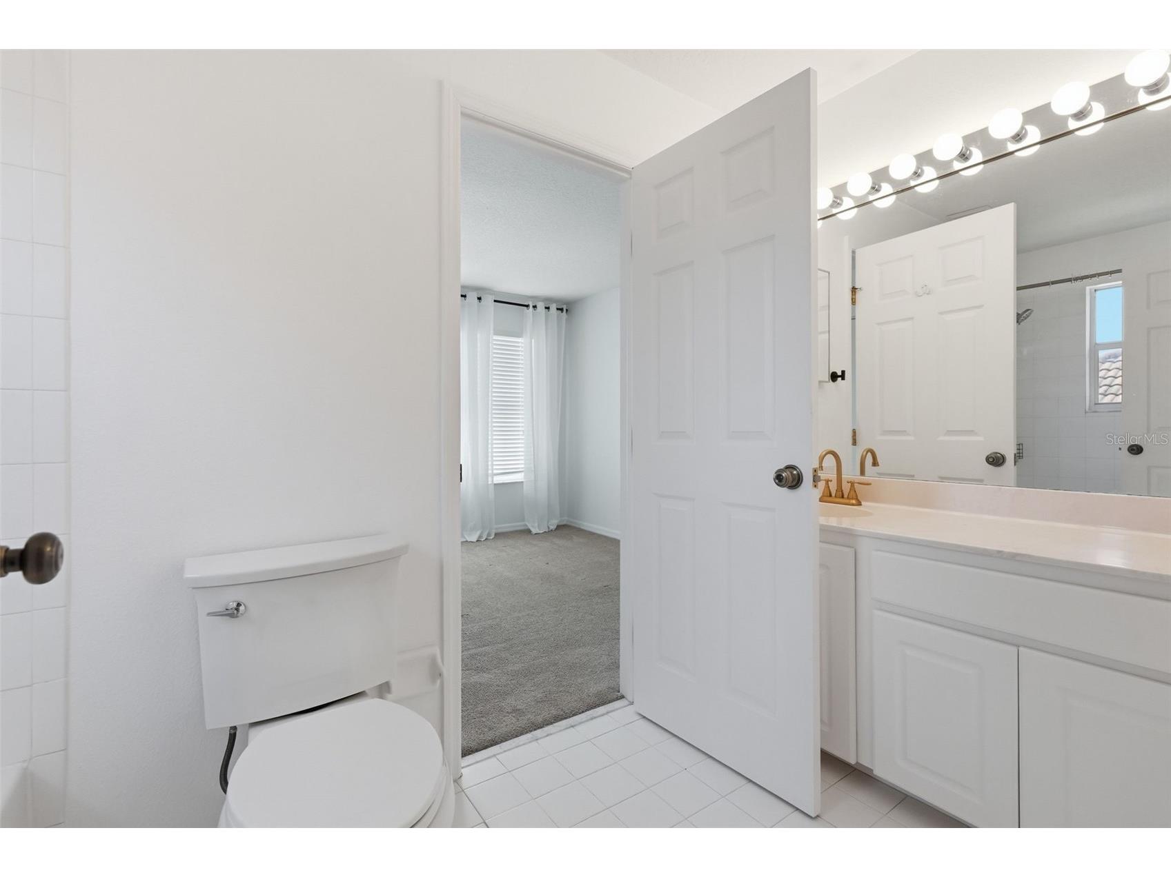 10621 Hatteras Drive Tampa FL 33615 TB8503092 image39