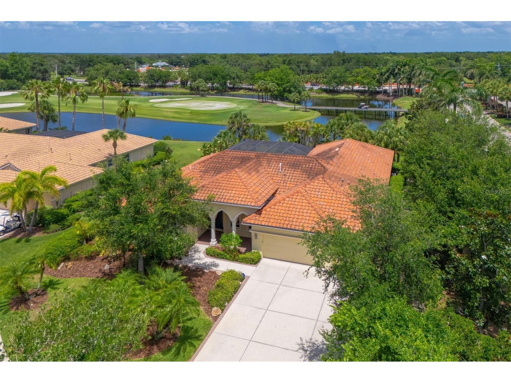 10622 Conch Shell Terrace Bradenton FL 34212 - GOLF COURSE POND - HOLE #3 A4695478 image1