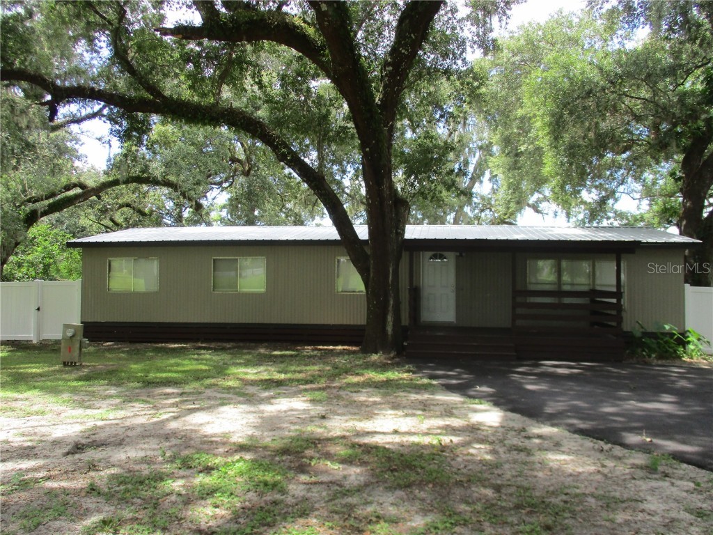 10622 Skewlee Gardens Drive Thonotosassa FL 33592 T3470995 image1