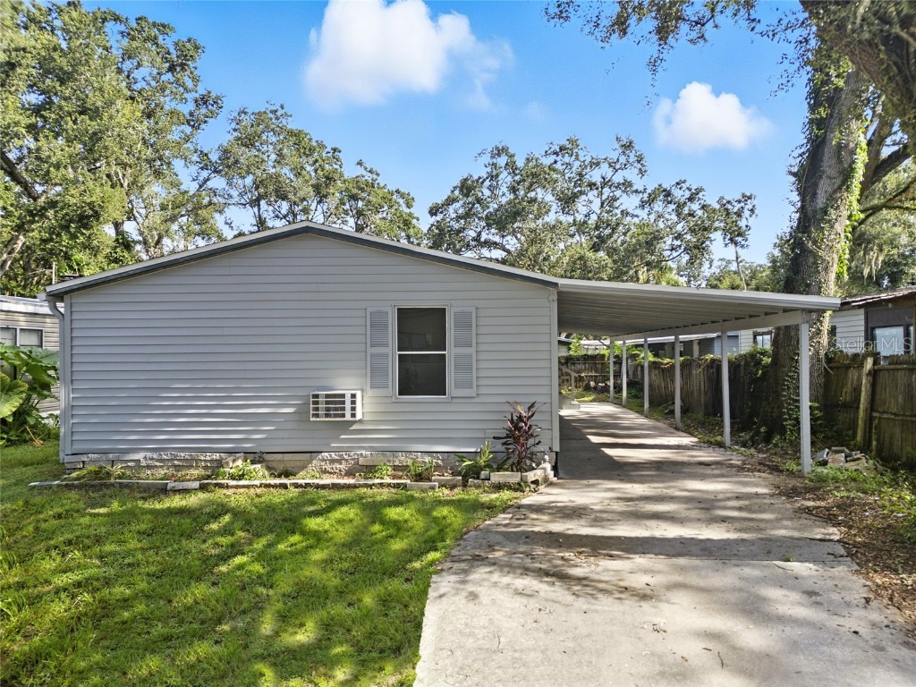 10625 Bay Hills Circle Thonotosassa FL 33592 TB8417100 image1