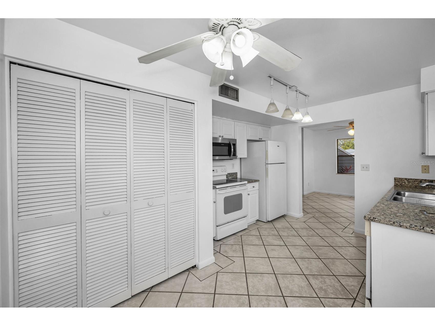 10626 Longwood Drive #102 Seminole FL 33777 TB8521183 image19
