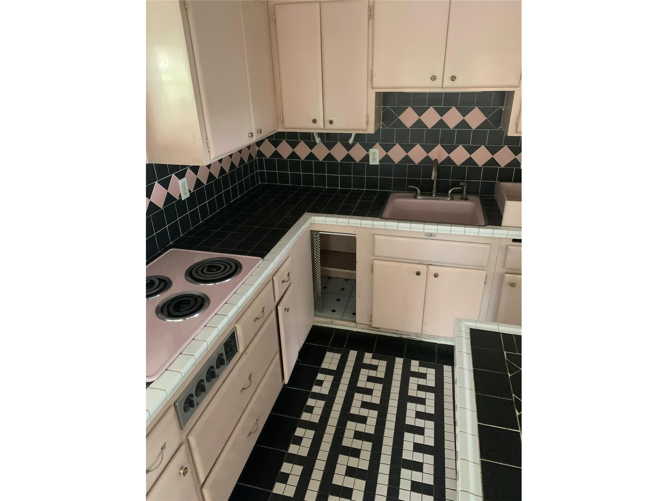 1063 40th Street Sarasota FL 34234 A4688949 image8