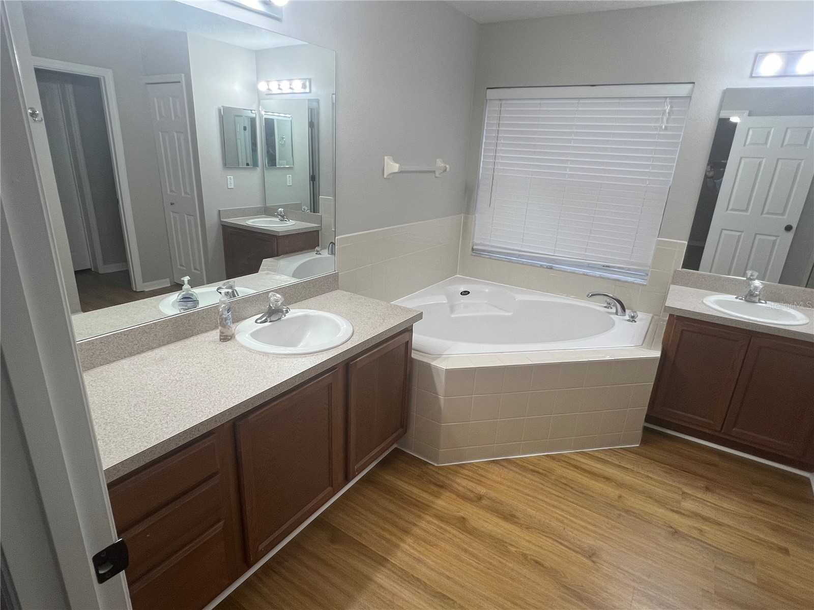 1063 Bluegrass Drive Groveland FL 34736 O6394087 image14