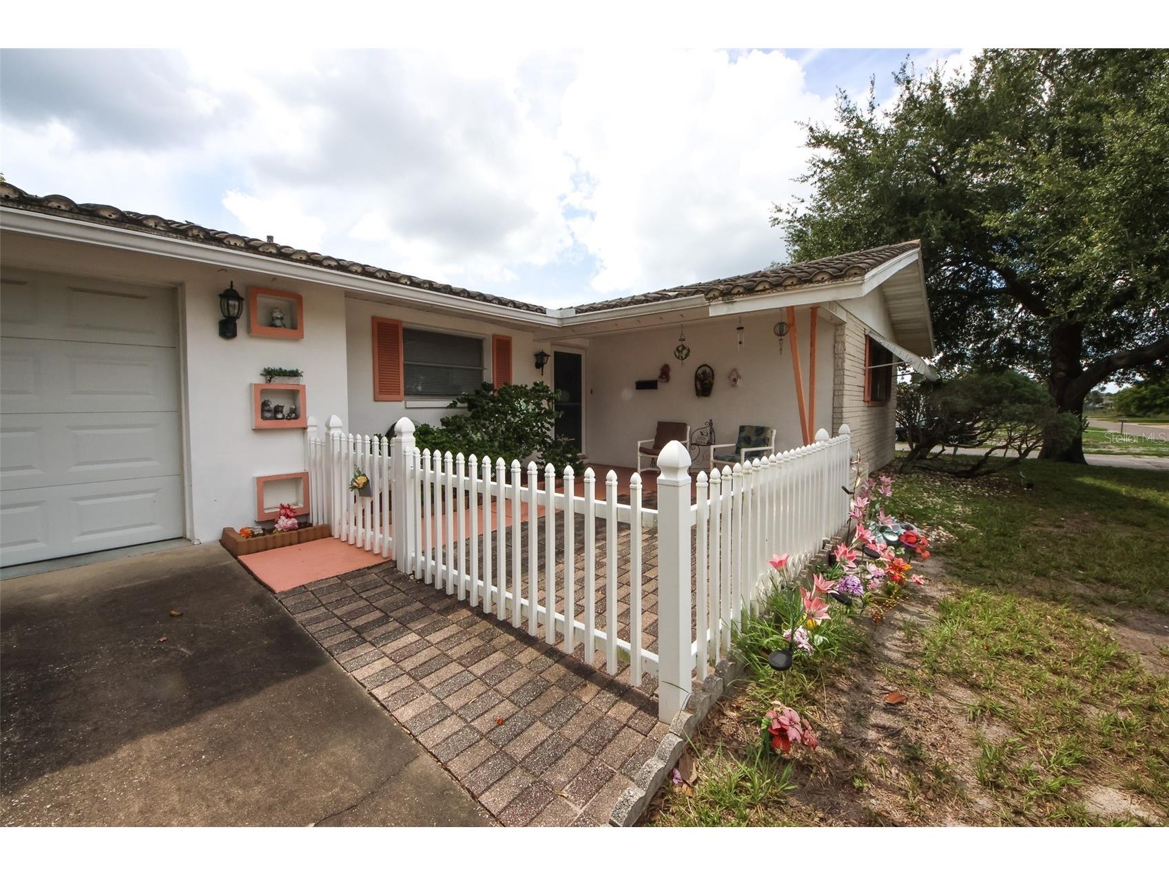 10638 Oak Hill Drive Port Richey FL 34668 W7881252 image3