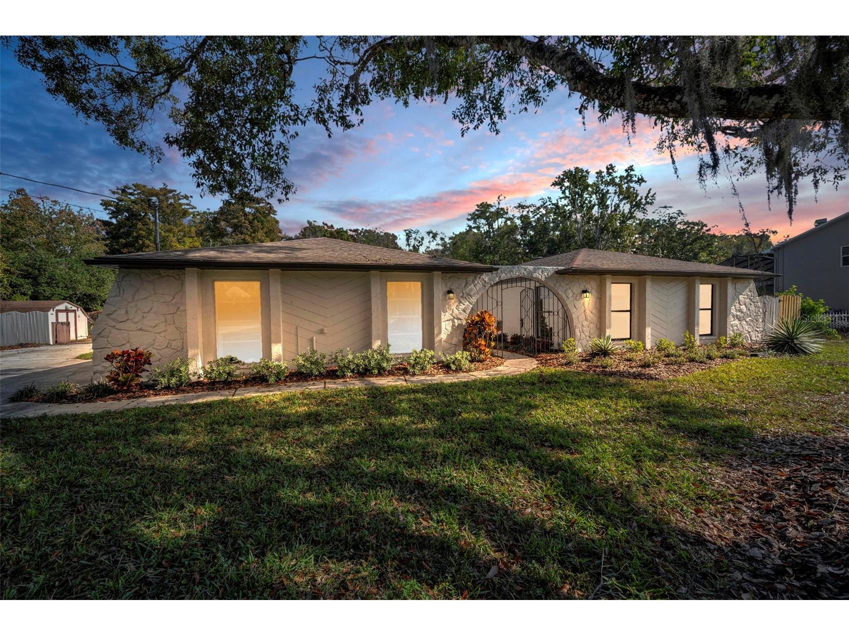 10639 Lakeview Drive New Port Richey FL 34654 W7881039 image1