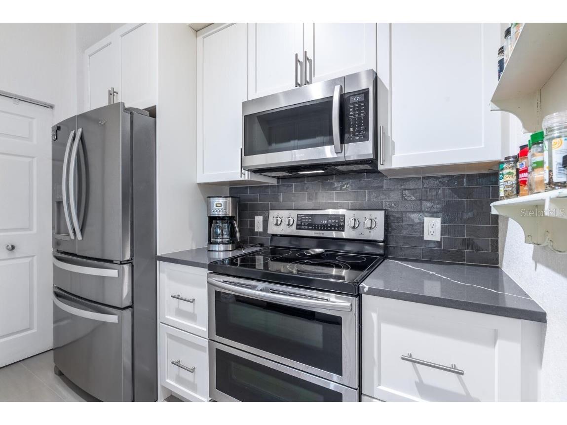 1064 N Tamiami Trail #1116 Sarasota FL 34236 A4671529 image13