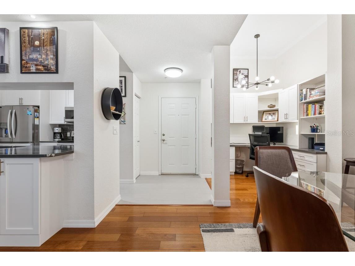 1064 N Tamiami Trail #1116 Sarasota FL 34236 A4671529 image4