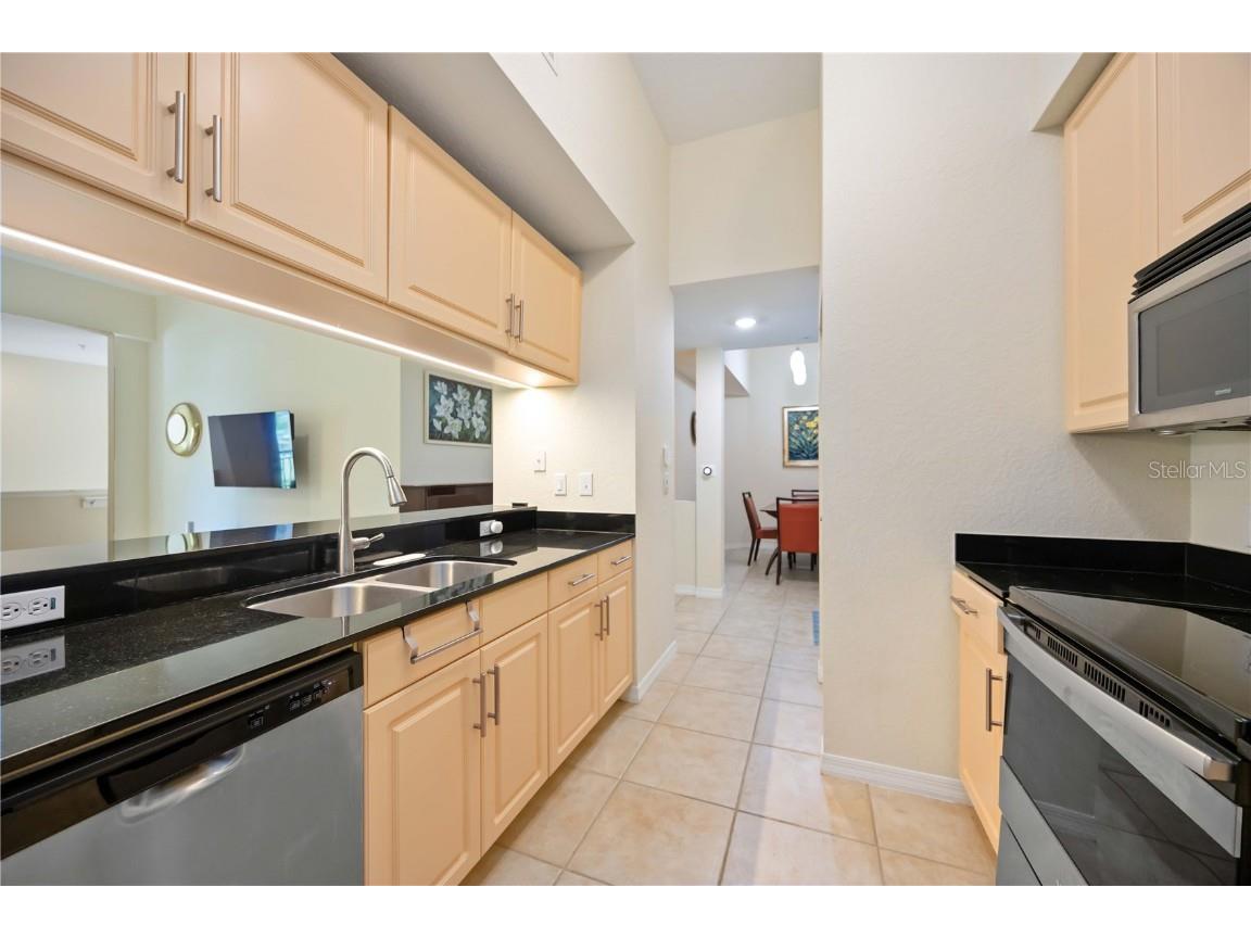 1064 N Tamiami Trail #1125 Sarasota FL 34236 A4655936 image13