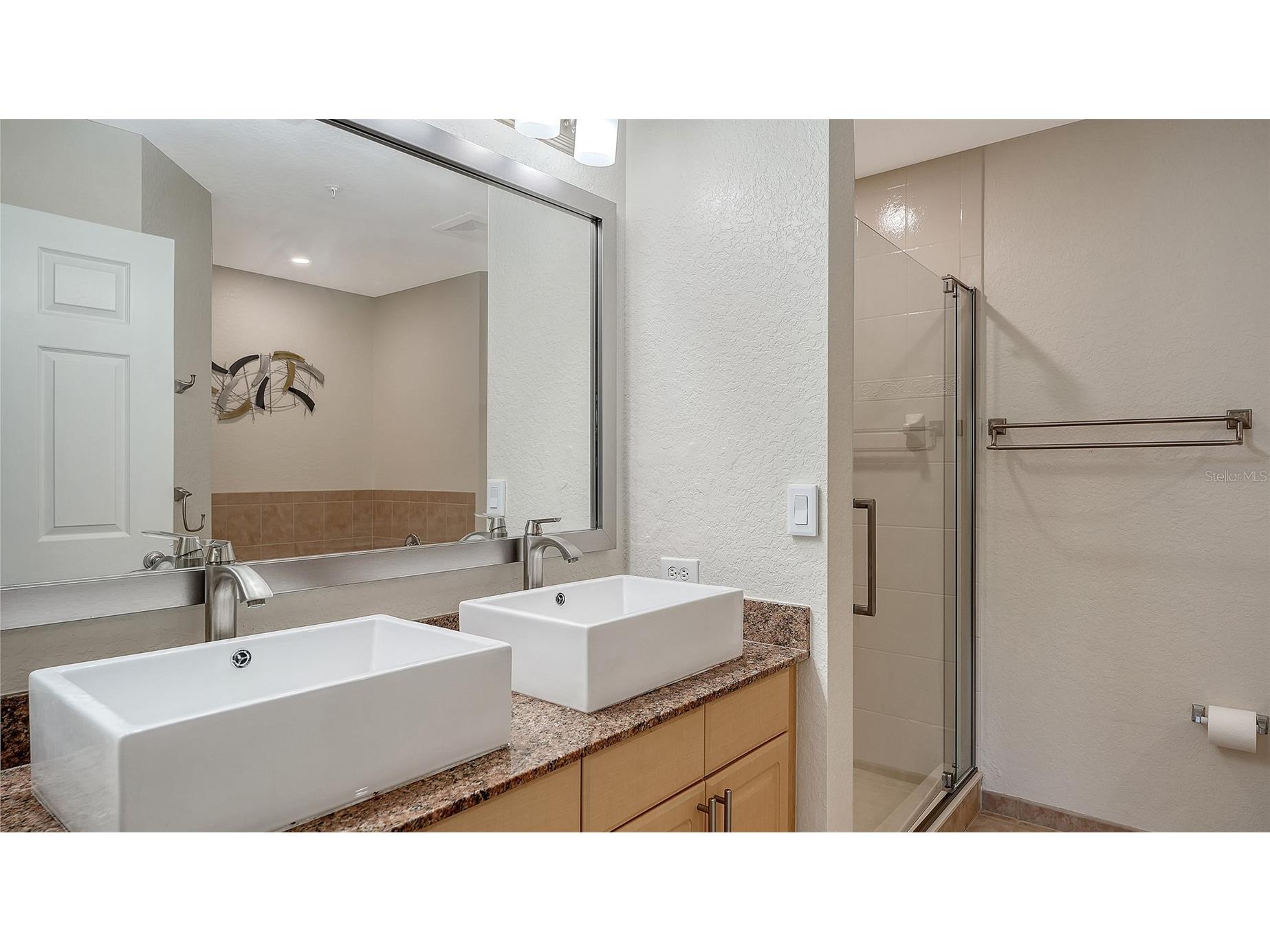 1064 N Tamiami Trail #1125 Sarasota FL 34236 A4680008 image23