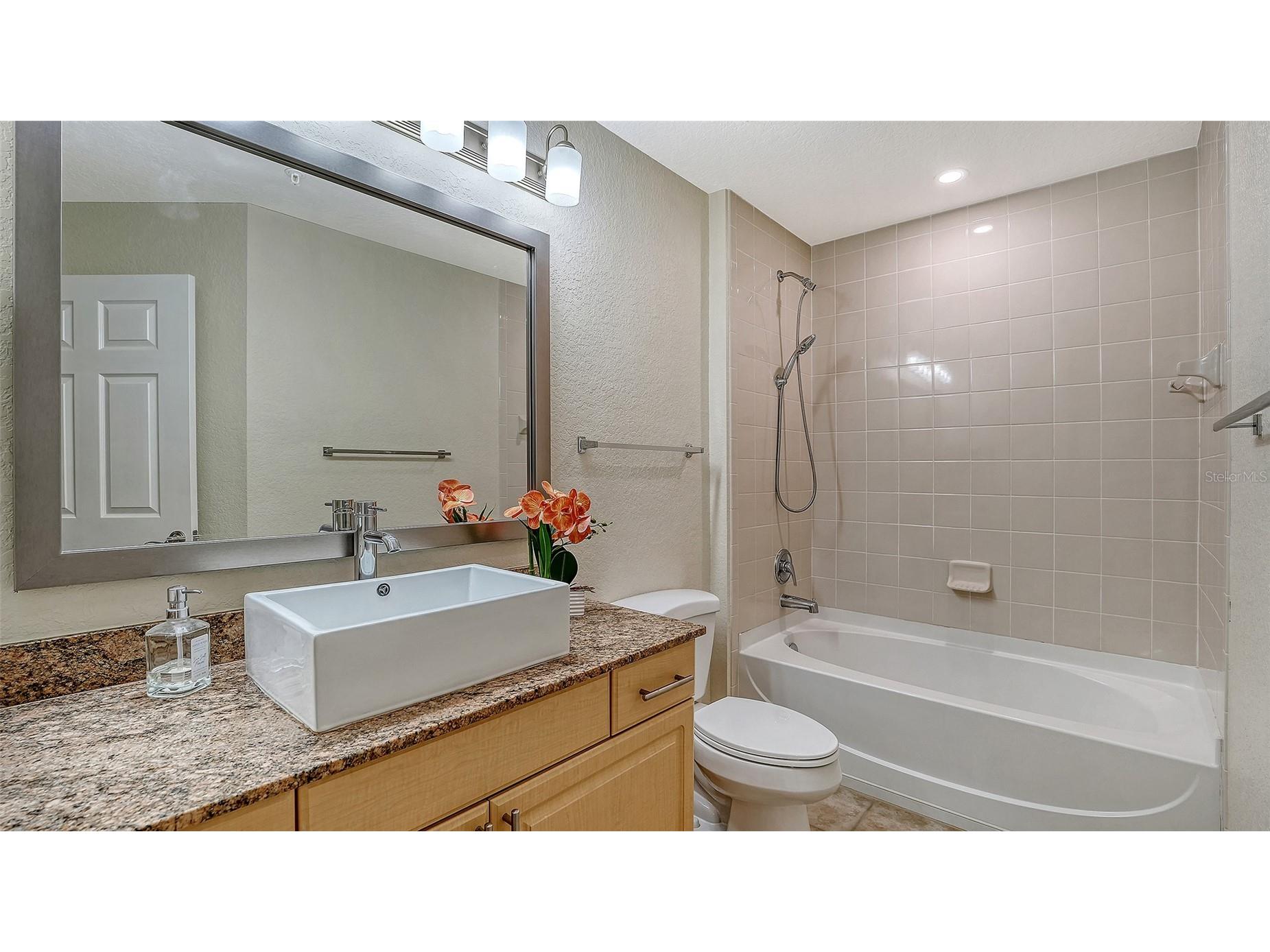 1064 N Tamiami Trail #1125 Sarasota FL 34236 A4680008 image28