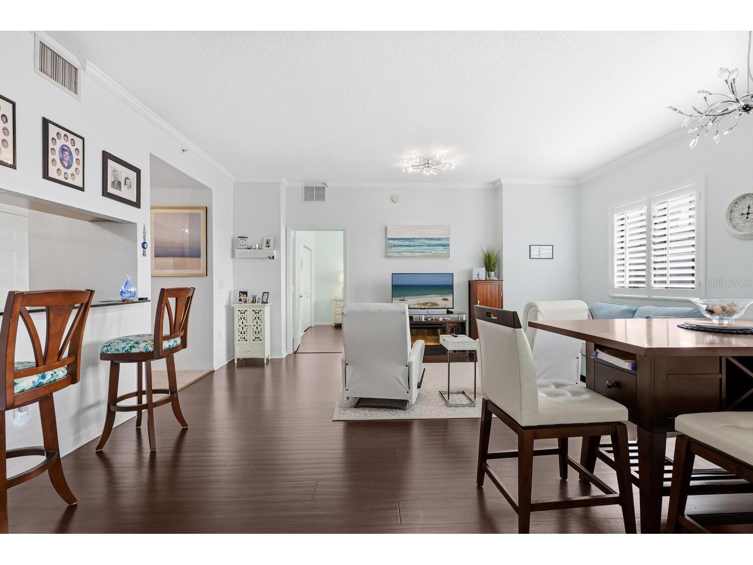 1064 N Tamiami Trail #1206 Sarasota FL 34236 A4678737 image17