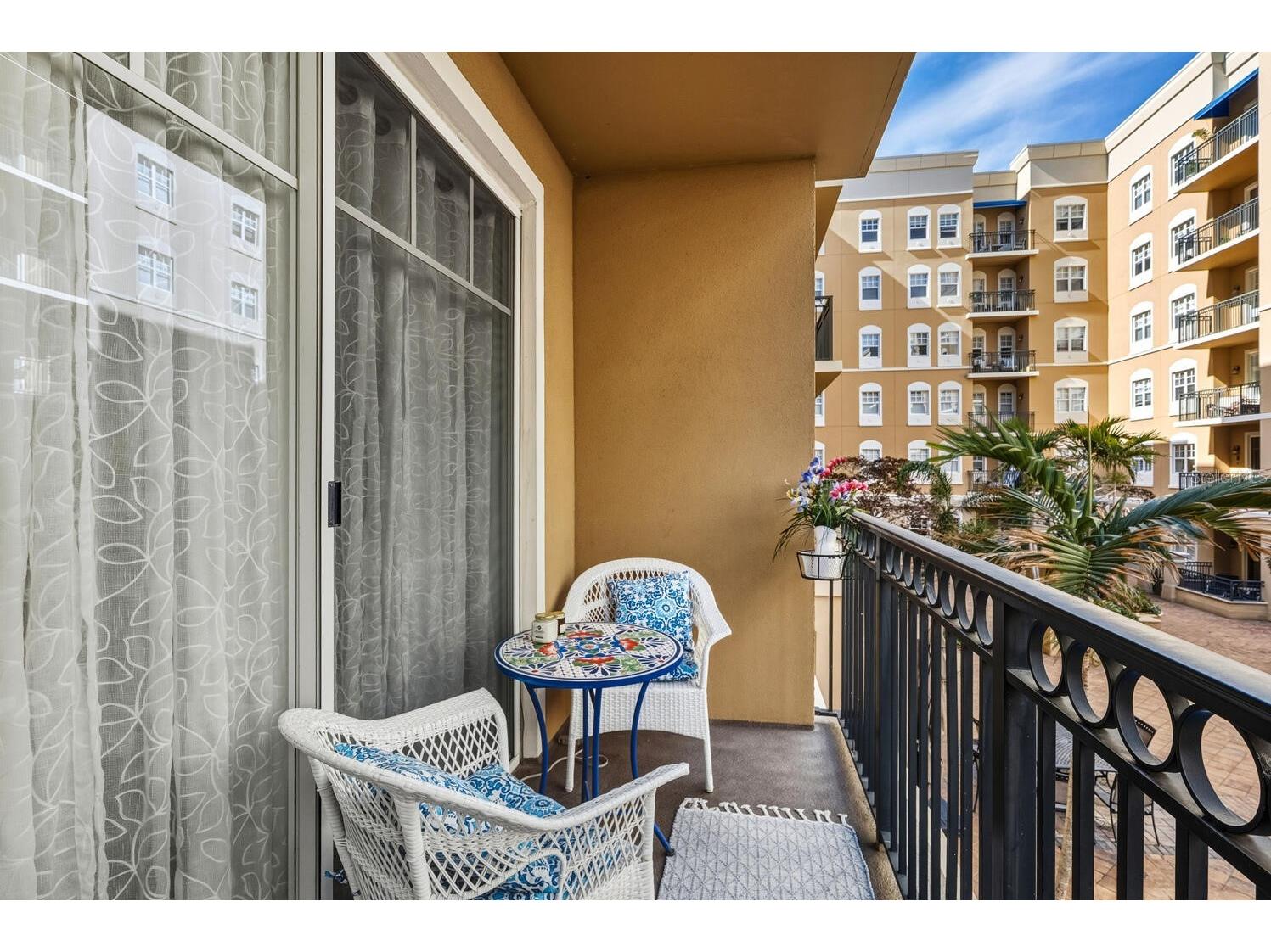 1064 N Tamiami Trail #1206 Sarasota FL 34236 A4678737 image26