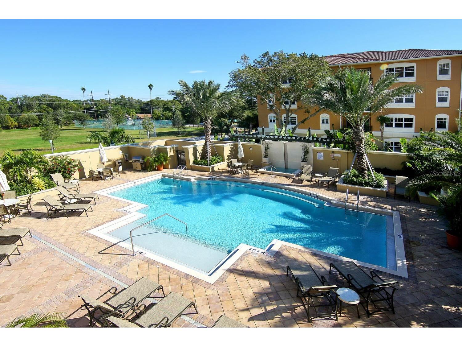 1064 N Tamiami Trail #1206 Sarasota FL 34236 A4678737 image37