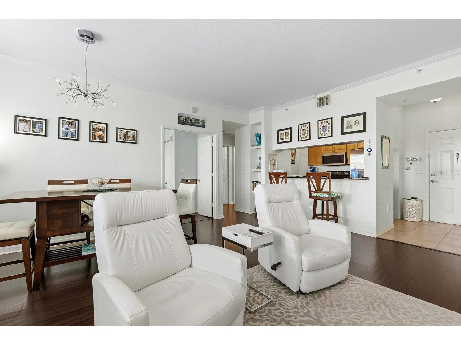 1064 N Tamiami Trail #1206 Sarasota FL 34236 A4678737 image9