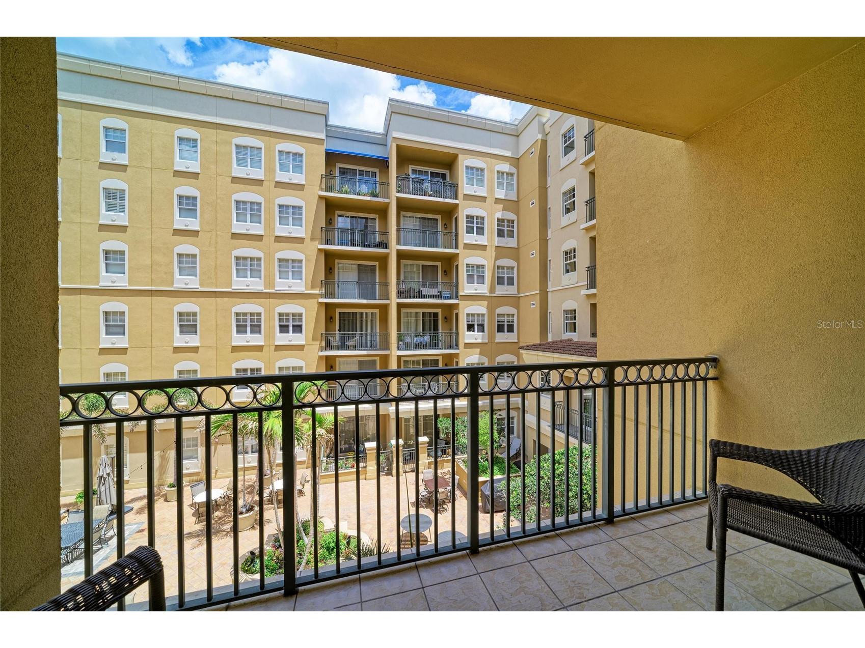 1064 N Tamiami Trail #1304 Sarasota FL 34236 A4691717 image25