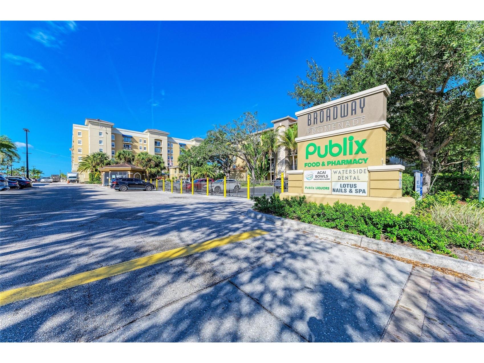1064 N Tamiami Trail #1304 Sarasota FL 34236 A4691717 image33