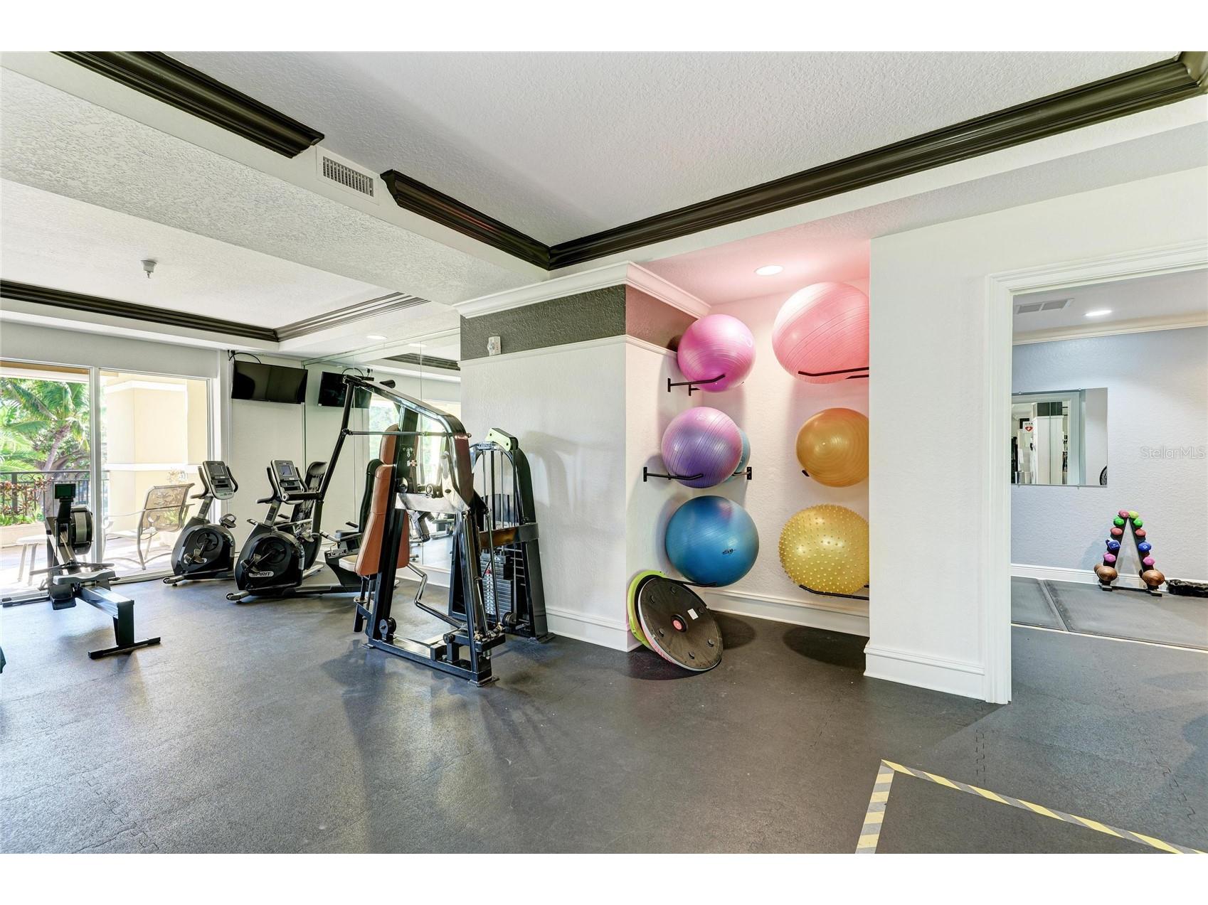 1064 N Tamiami Trail #1304 Sarasota FL 34236 A4691717 image38
