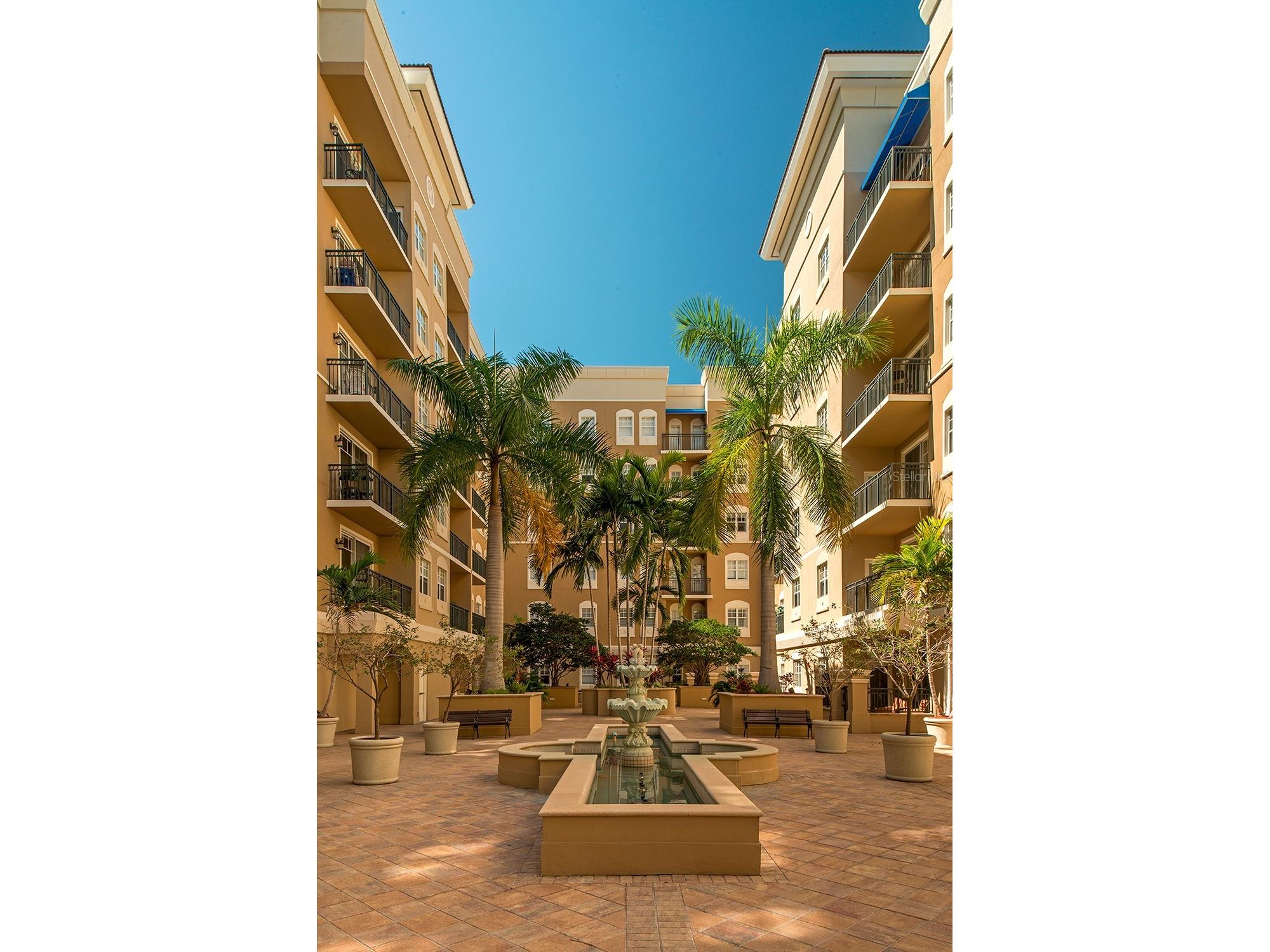 1064 N Tamiami Trail #1304 Sarasota FL 34236 A4691717 image4