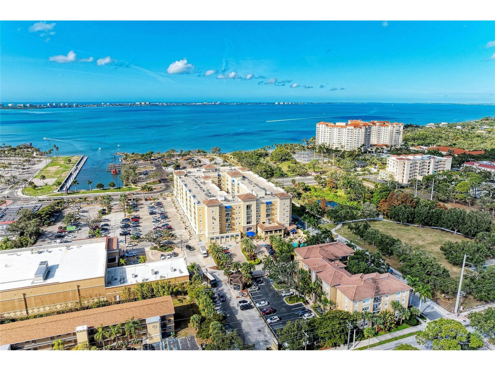 1064 N Tamiami Trail #1304 Sarasota FL 34236 A4691717 image50