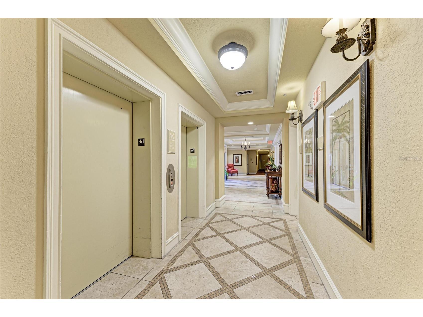 1064 N Tamiami Trail #1304 Sarasota FL 34236 A4691717 image58