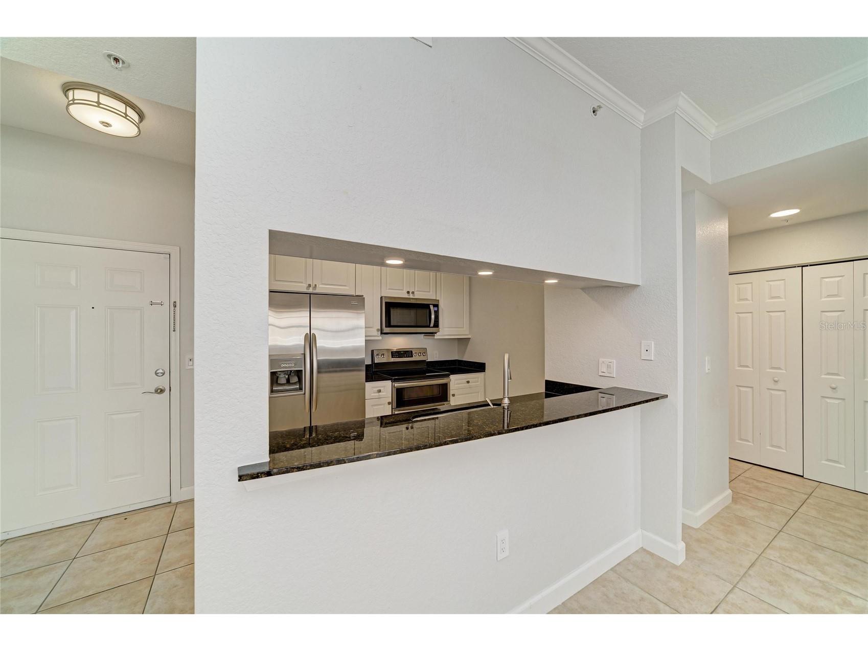 1064 N Tamiami Trail #1304 Sarasota FL 34236 A4691717 image9
